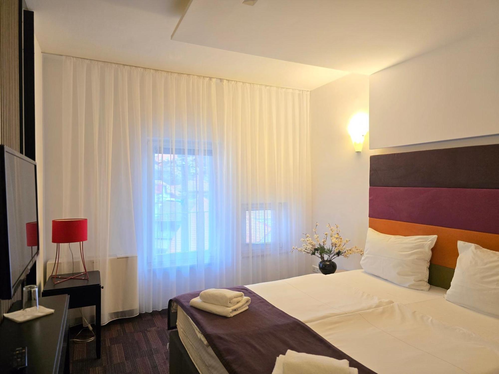 Hotel Hecco SJJ Exteriér fotografie
